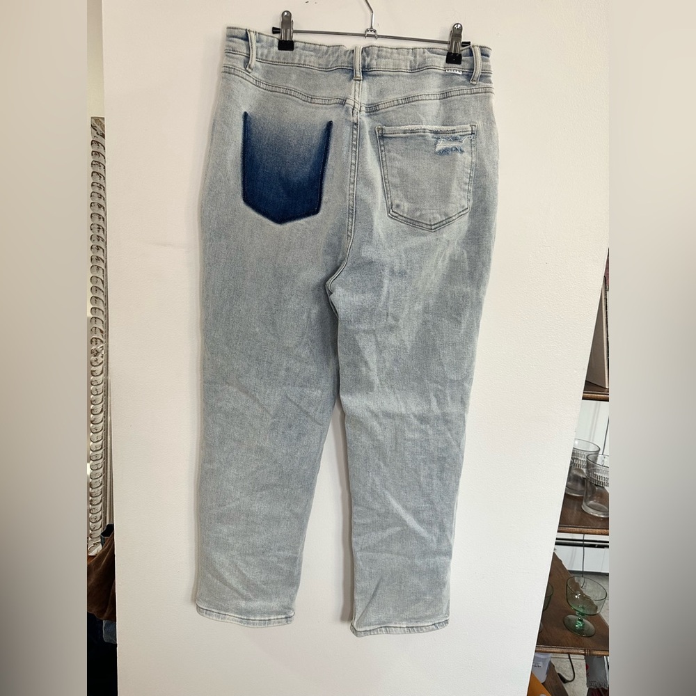 Women's Light Blue Boyfriend Jeans